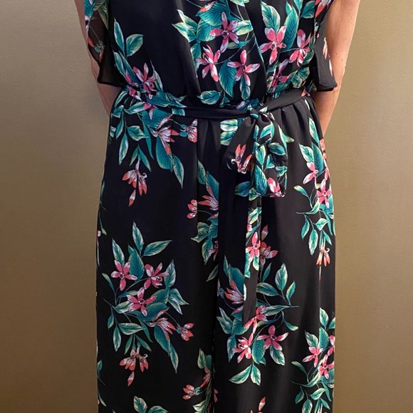 Apricot Black floral jumpsuit Size XS NWT - Picture 6 of 8